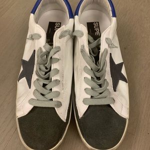 Golden goose superstars size 43